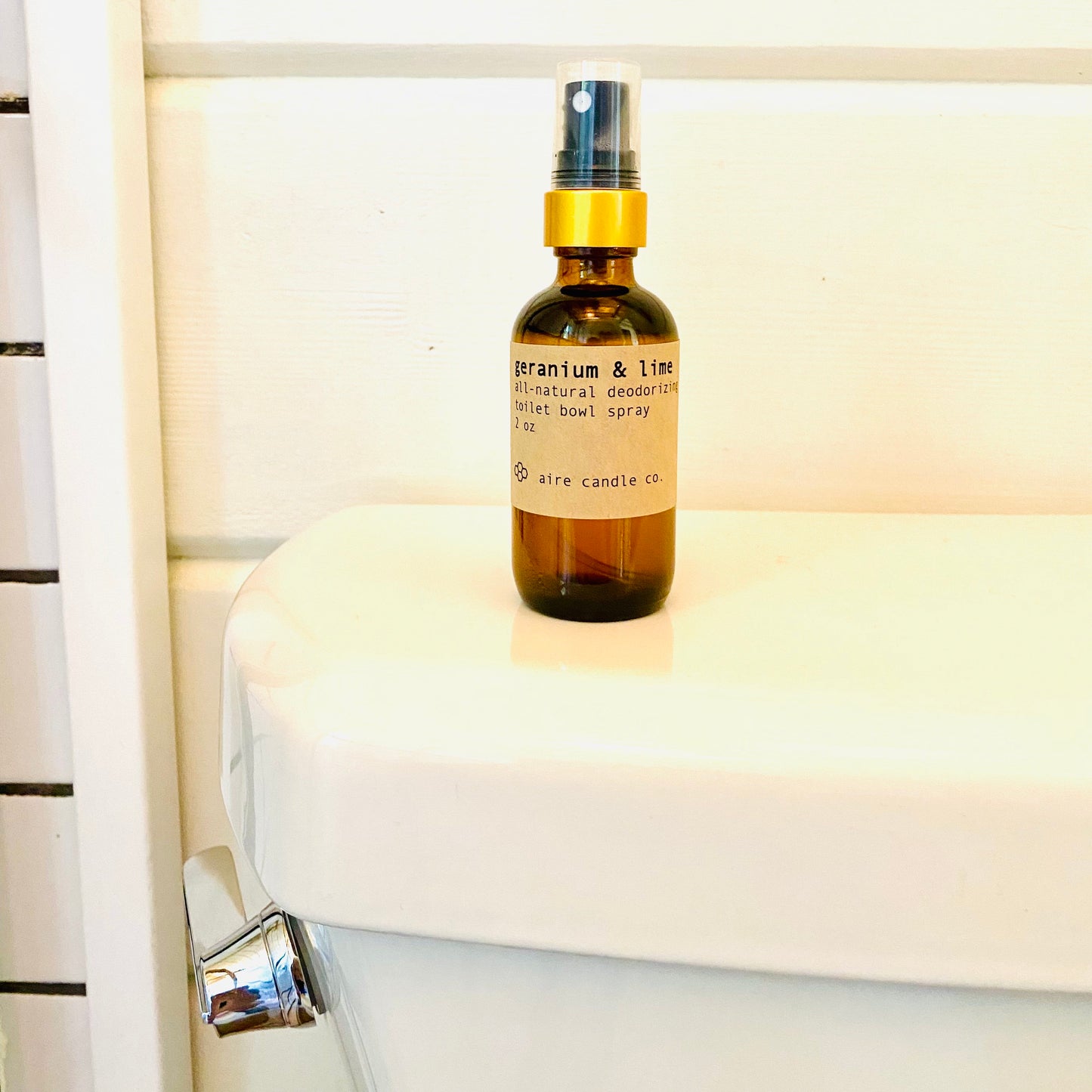geranium & lime toilet bowl spray