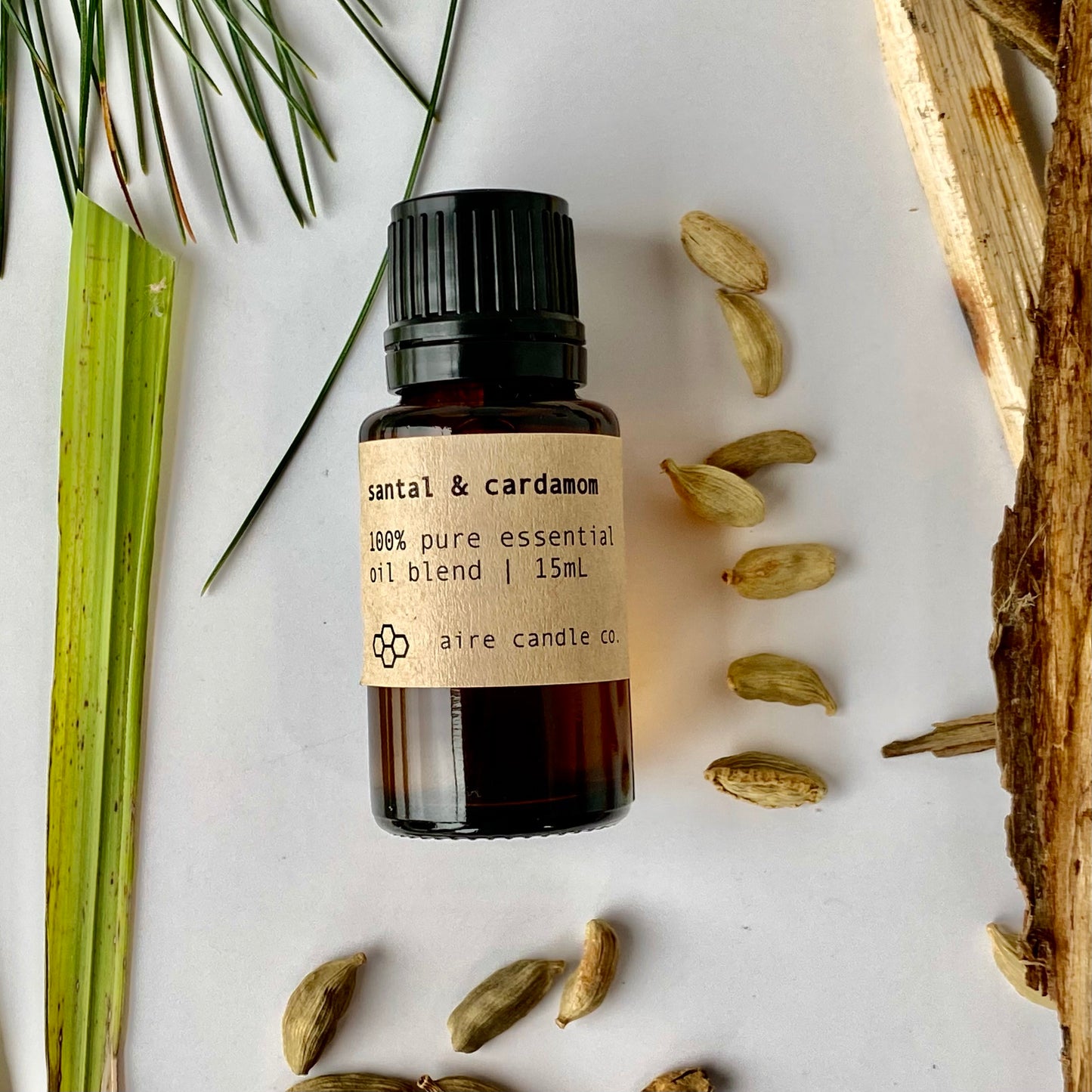 santal & cardamom essential oil
