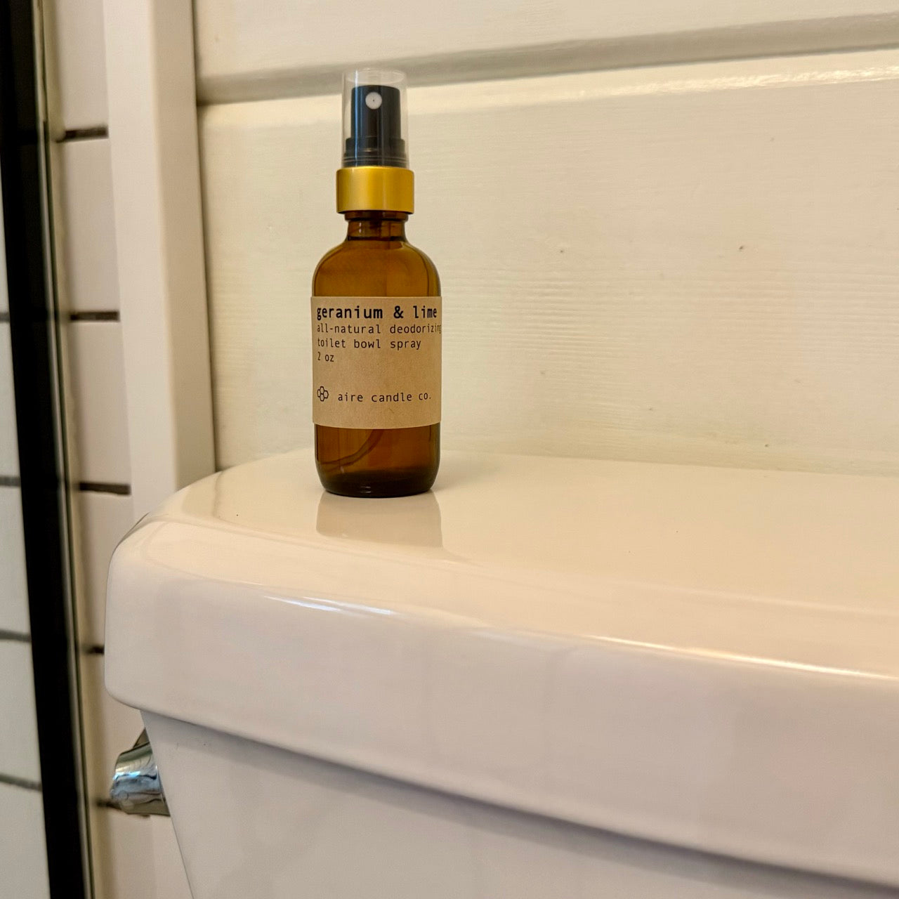 geranium & lime toilet bowl spray